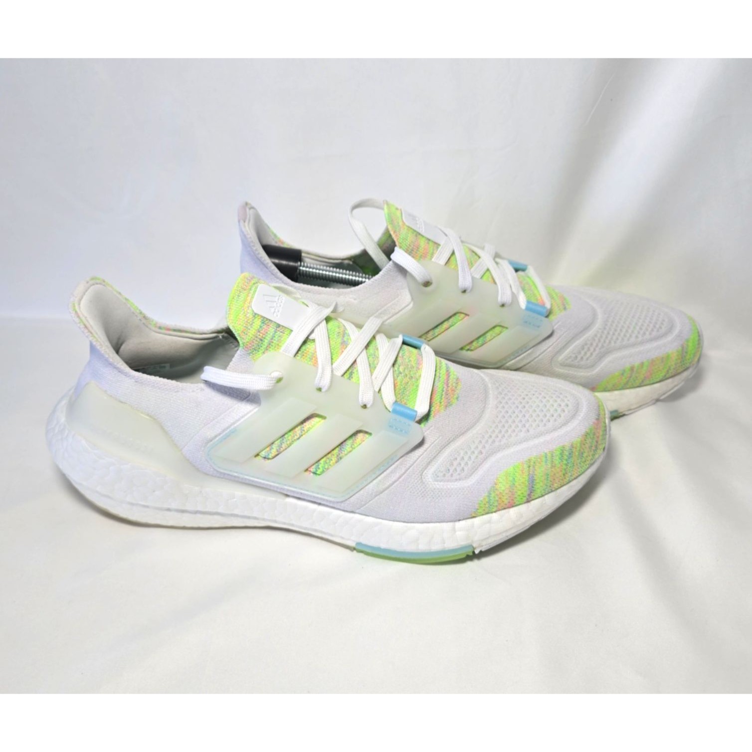 Adidas Ultraboost 22 Gx5913 White Bliss / Solar Green Us Men’s Size 9